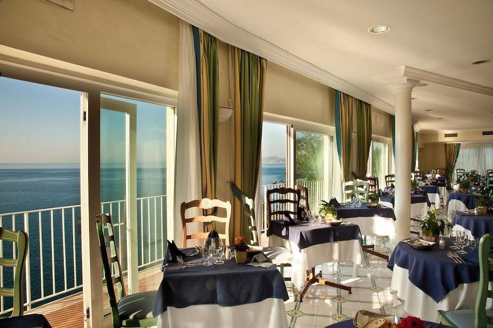 Continental Mare photo 2