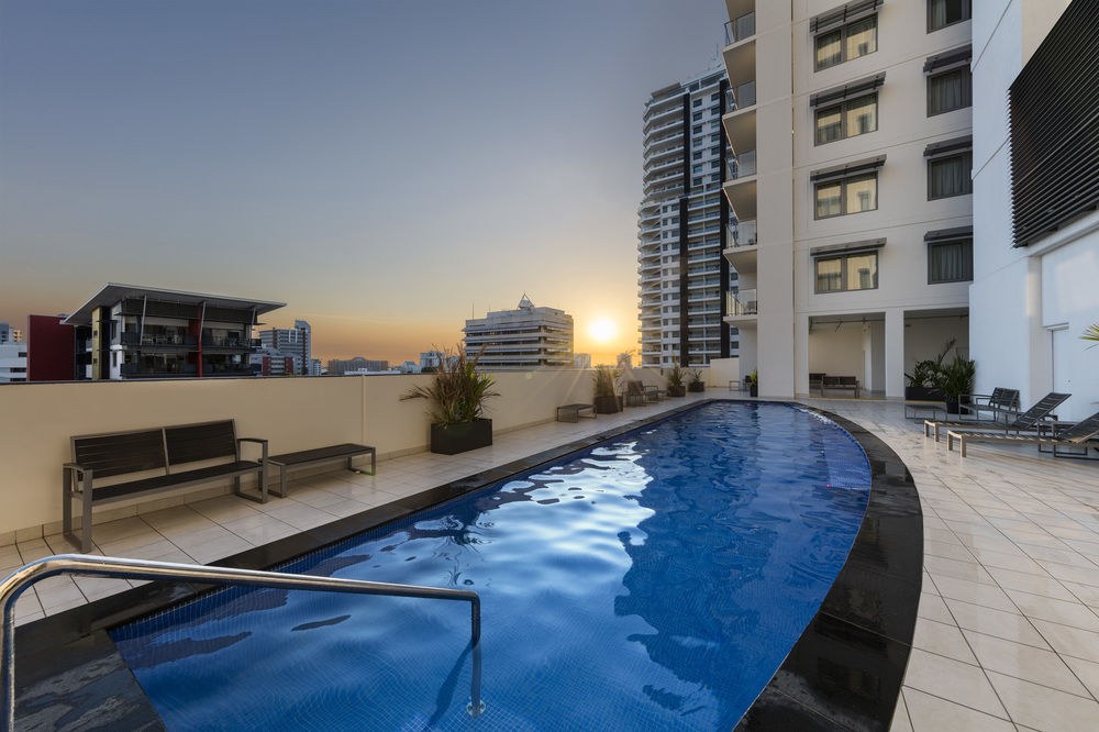 OAKS ELAN DARWIN