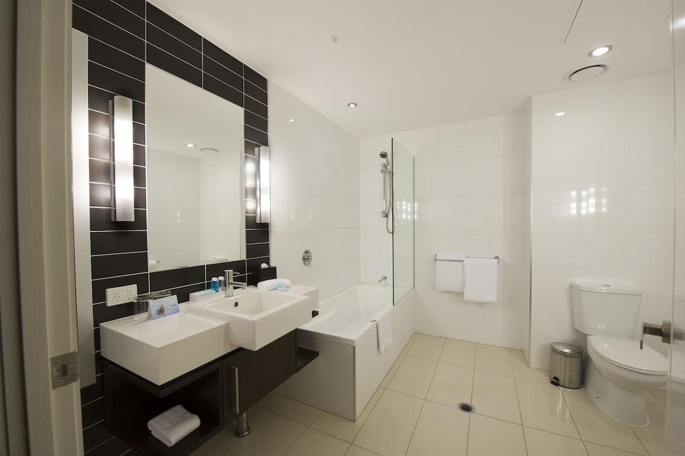 NOVOTEL BRISBANE AIRPORT photo 3