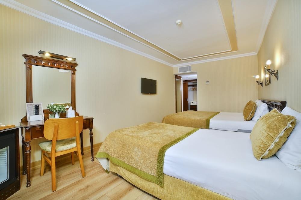 BULVAR PALAS HOTEL photo 4