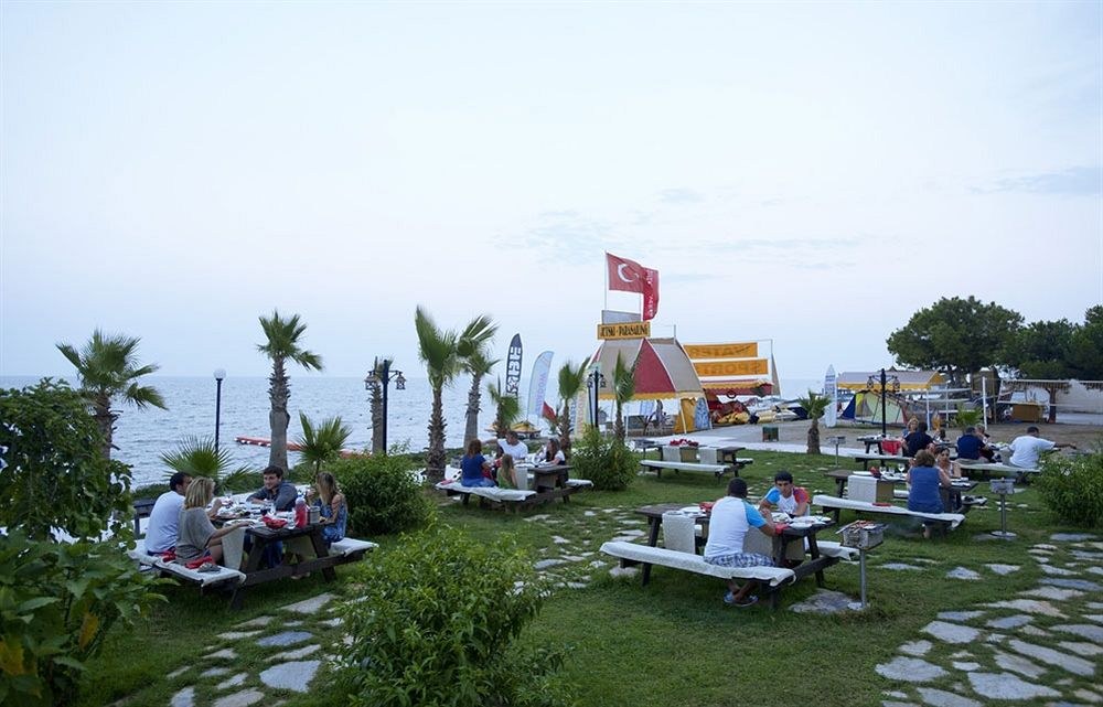 Crystal Flora Beach Resort