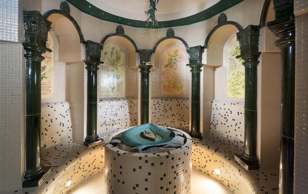 Chateau Monty SPA Resort photo 4