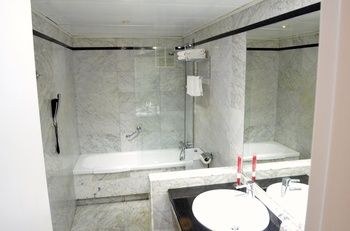 Atenea Rekord Suites photo 1