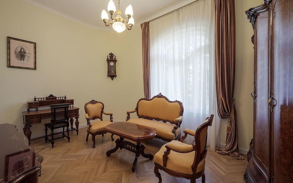 VILLA CSONKA BY HOTEL PRIVO photo 1