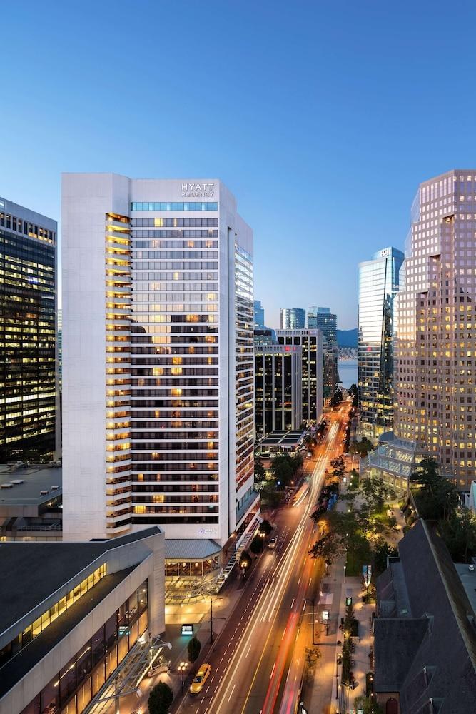 HYATT REGENCY VANCOUVER photo 3