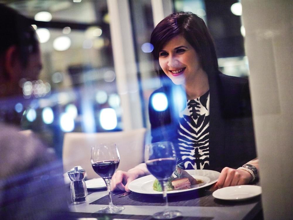 NOVOTEL LONDON EXCEL photo 3