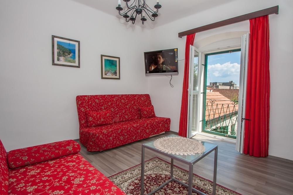 GARDEN APARTMENT HOTEL photo 2
