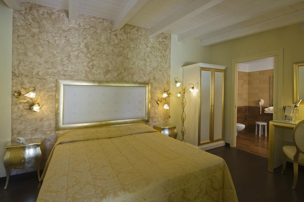 Viktoria Palace Hotel photo 3