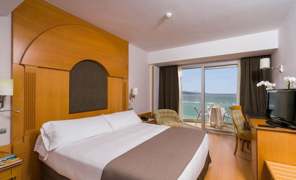 Hotel Cristina by Tigotan Las Palmas - Adults Only (+16) photo 2