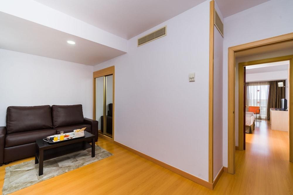 Hotel Cristina by Tigotan Las Palmas - Adults Only (+16) photo 3