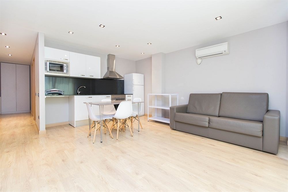 AinB Sagrada Familia Apartments