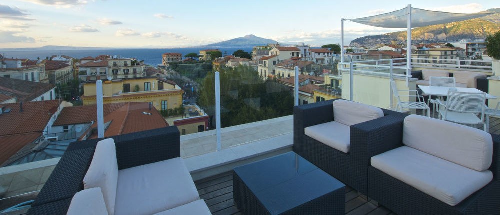 PLAZA HOTEL photo 1