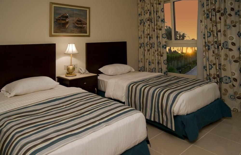 AURORA BAY RESORT photo 3