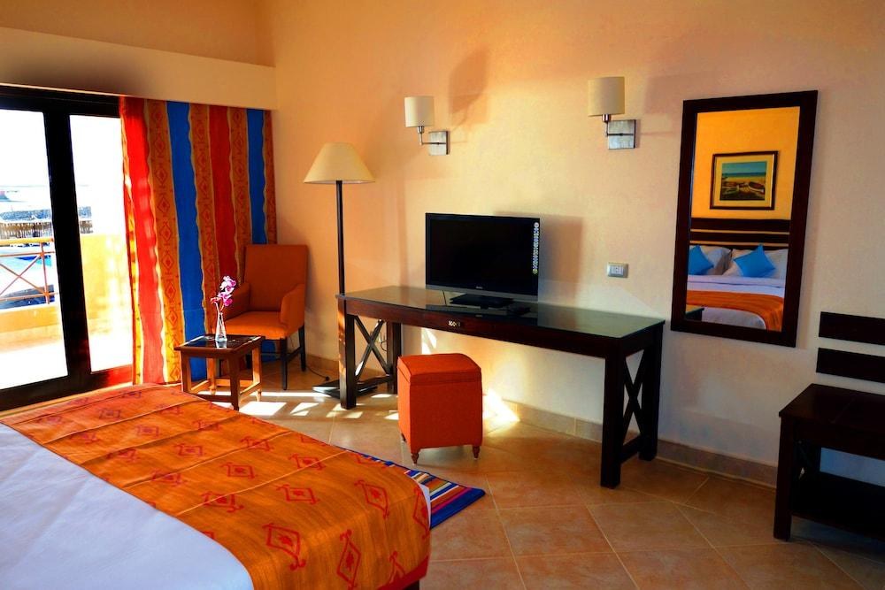 VIVA BLUE RESORT (ADULT ONLY) photo 4