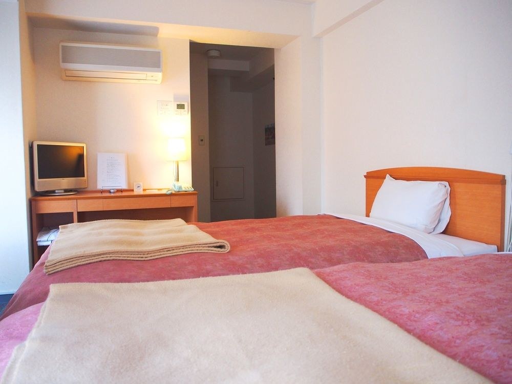 SAKURA HOTEL HATAGAYA