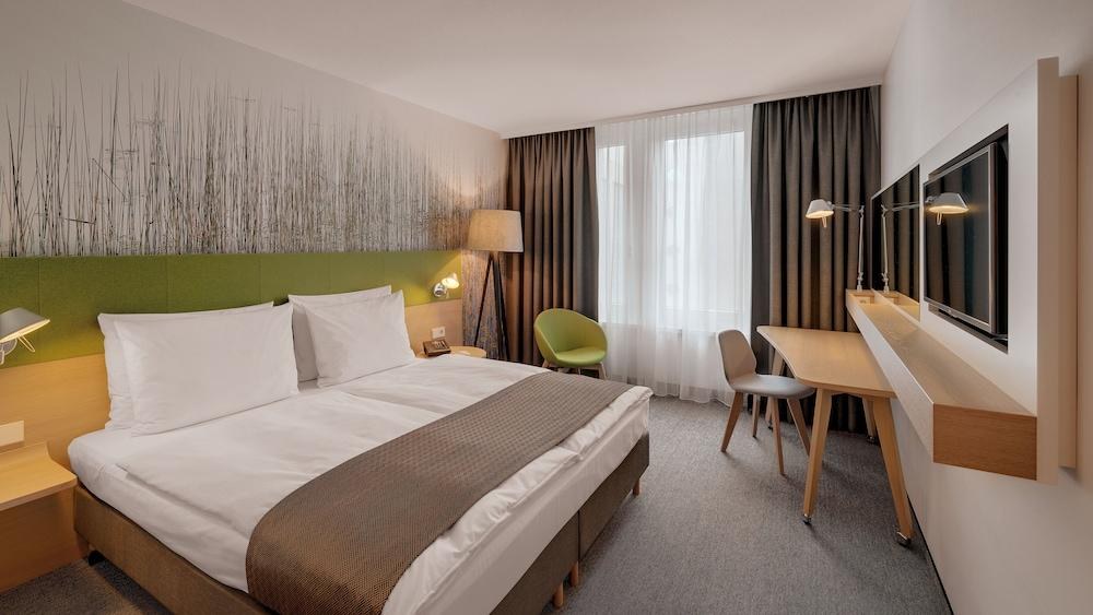 HOLIDAY INN FRANKFURT - ALTE O photo 2