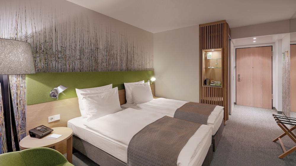 HOLIDAY INN FRANKFURT - ALTE O photo 3