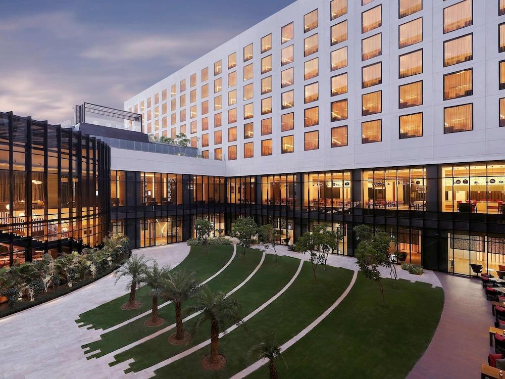 NOVOTEL NEW DELHI AEROCITY photo 2