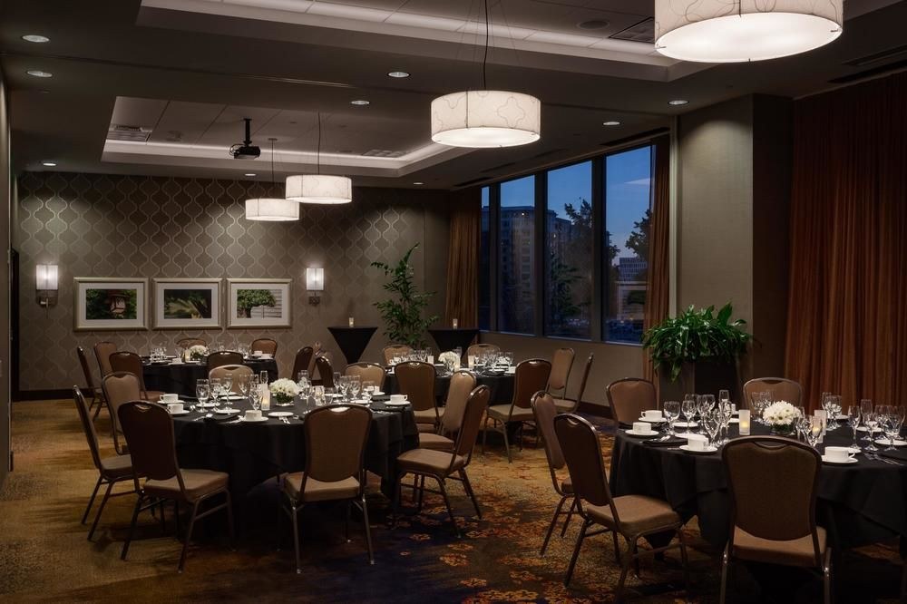 HILTON GARDEN INN DOWNTOWN