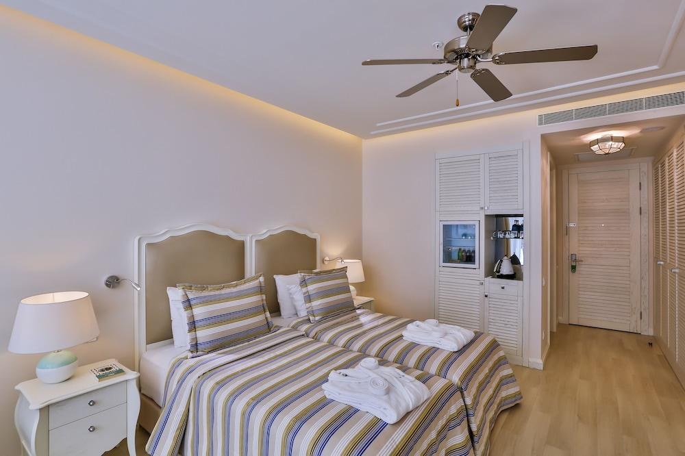 MIVARA LUXURY RESORT & SPA photo 4