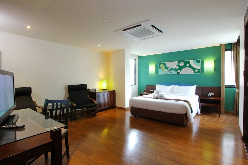 MERMAID BANGKOK