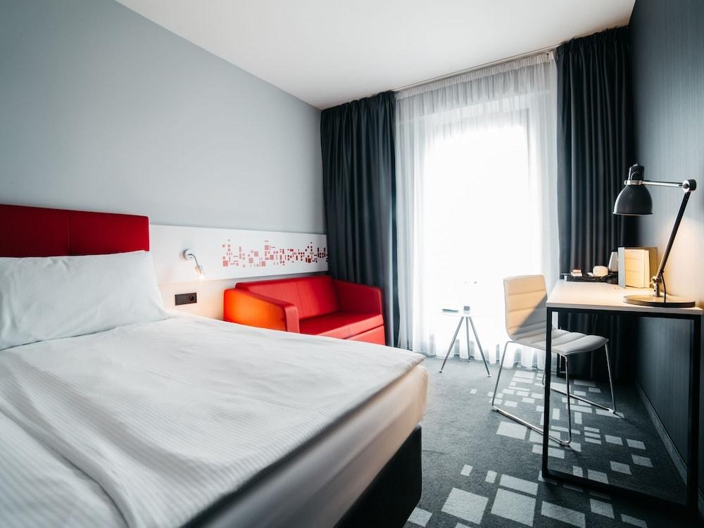 Q HOTEL KRAKOW photo 3