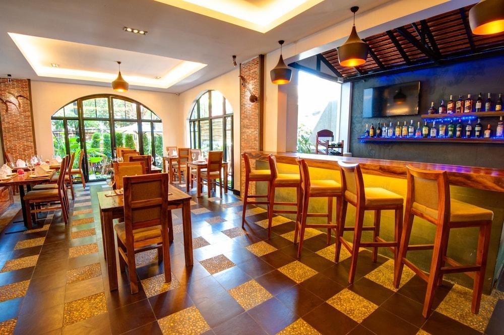 QUEEN GRAND BOUTIQUE HOTEL photo 4