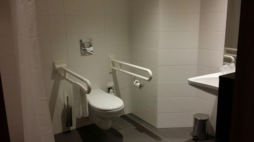 Hampton by Hilton Frankfurt City Centre Messe photo 2