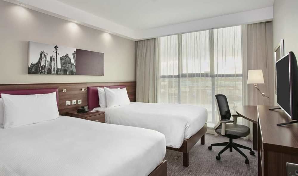 Hampton by Hilton Bristol City Centre photo 1