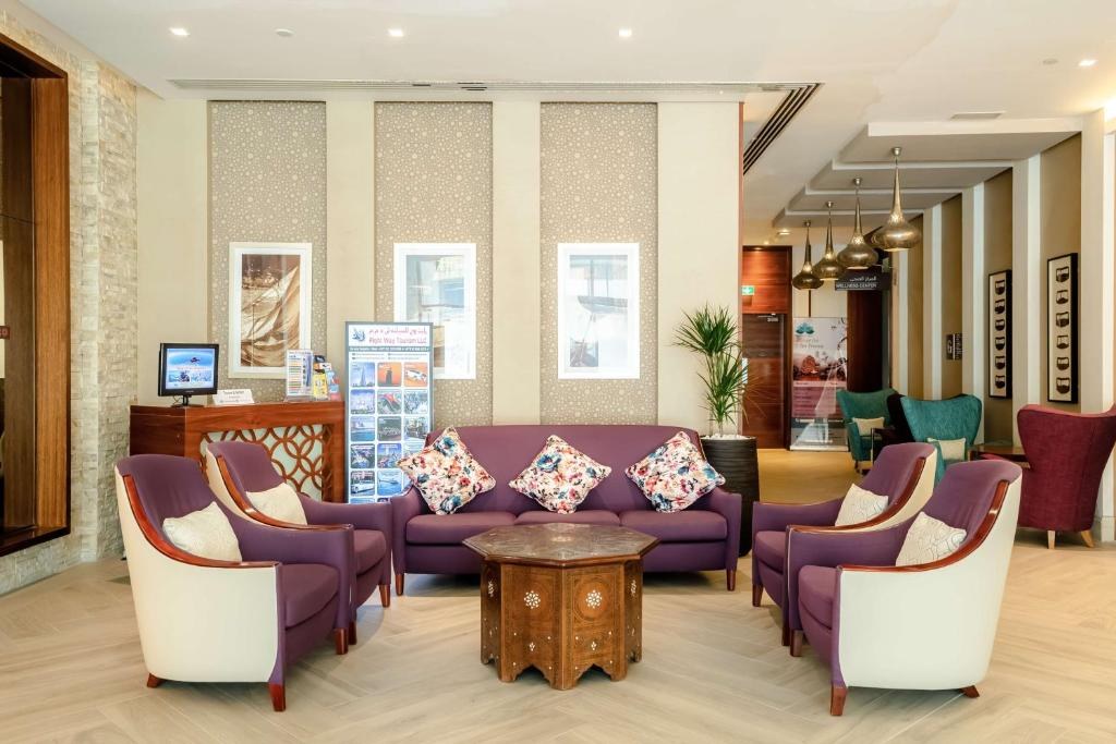 Hilton Garden Inn Dubai Jumeirah photo 2