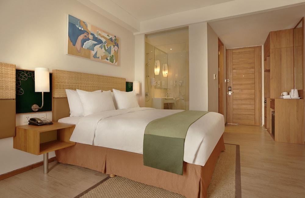 Holiday Inn Express Bali Raya Kuta photo 3