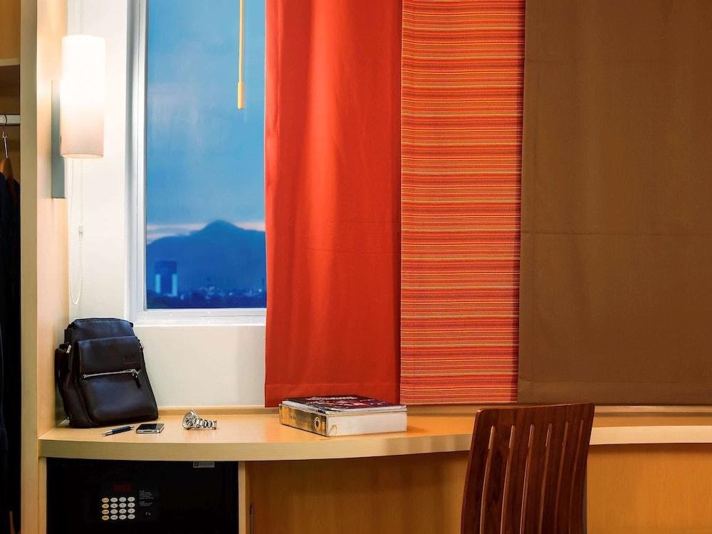 IBIS BANDUNG PASTEUR photo 2