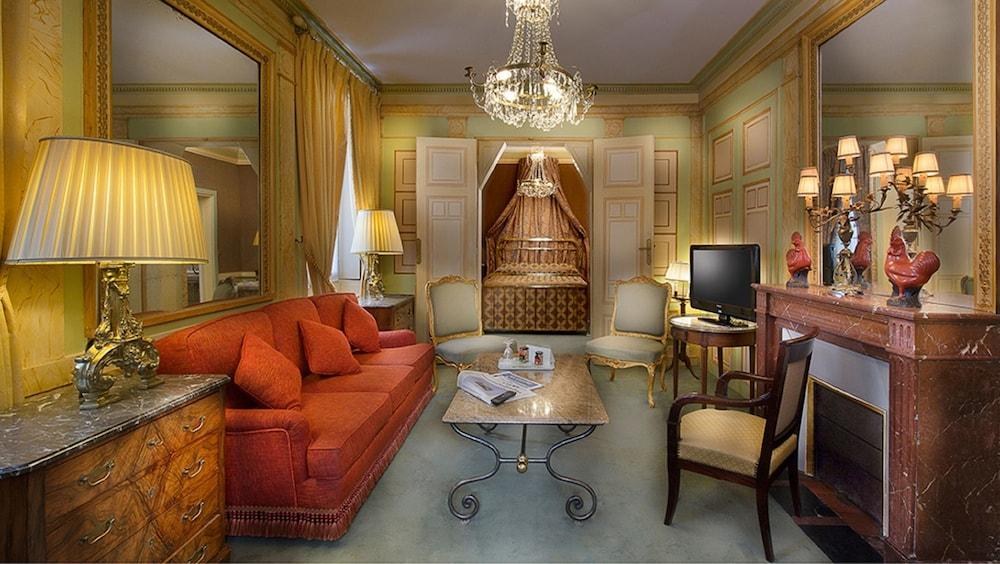 HOTEL DUC DE SAINT SIMON photo 3