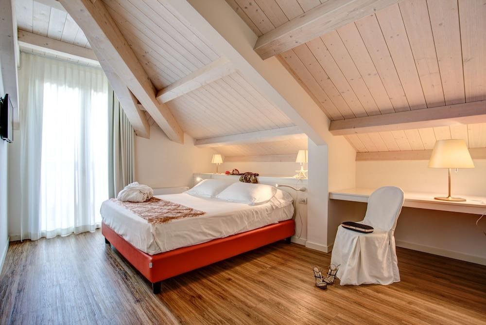 Rimini Suite Hotel photo 3
