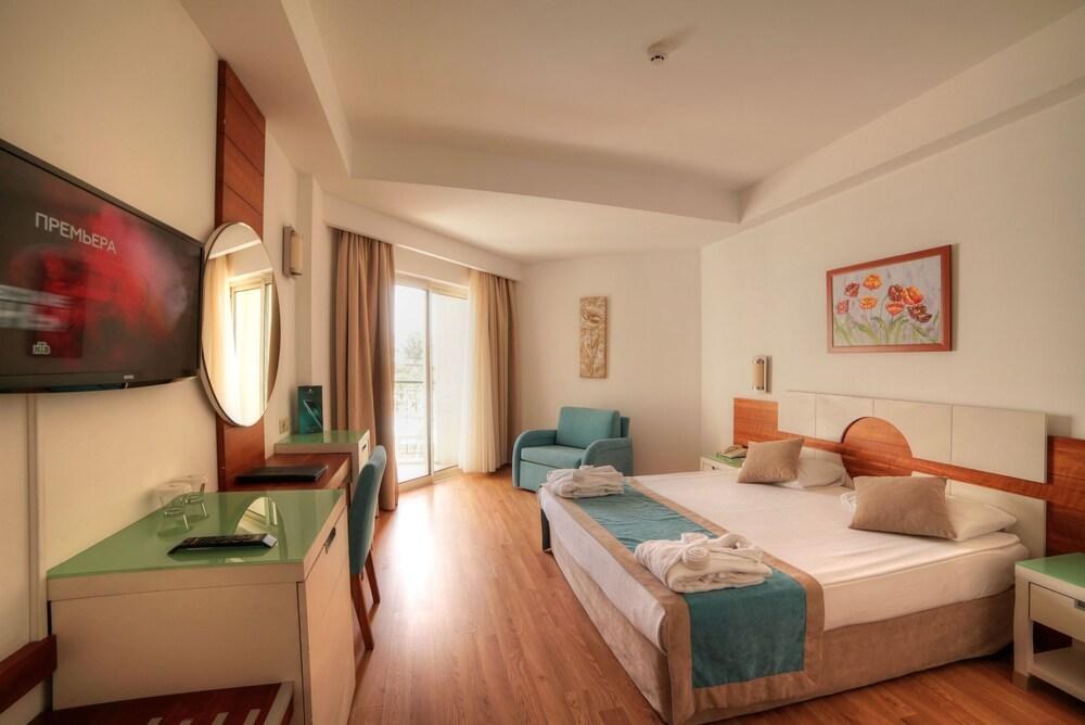 ZENA RESORT HOTEL photo 2