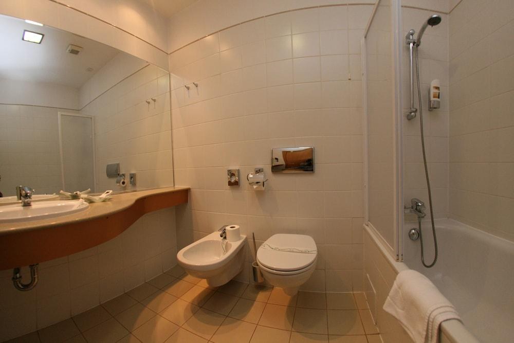 HOTEL SAVOY photo 3