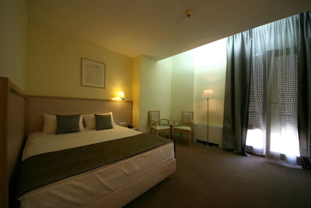 HOTEL SAVOY photo 4