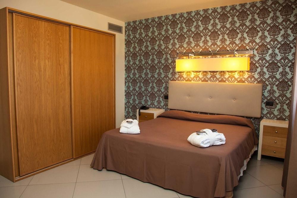 HOTEL 4 SPA photo 3