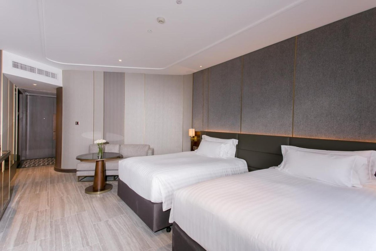 CENTARA GRAND & BANGKOK CONVENTION CENTRE AT CENTRAL WORLD SHA + PLUS photo 2