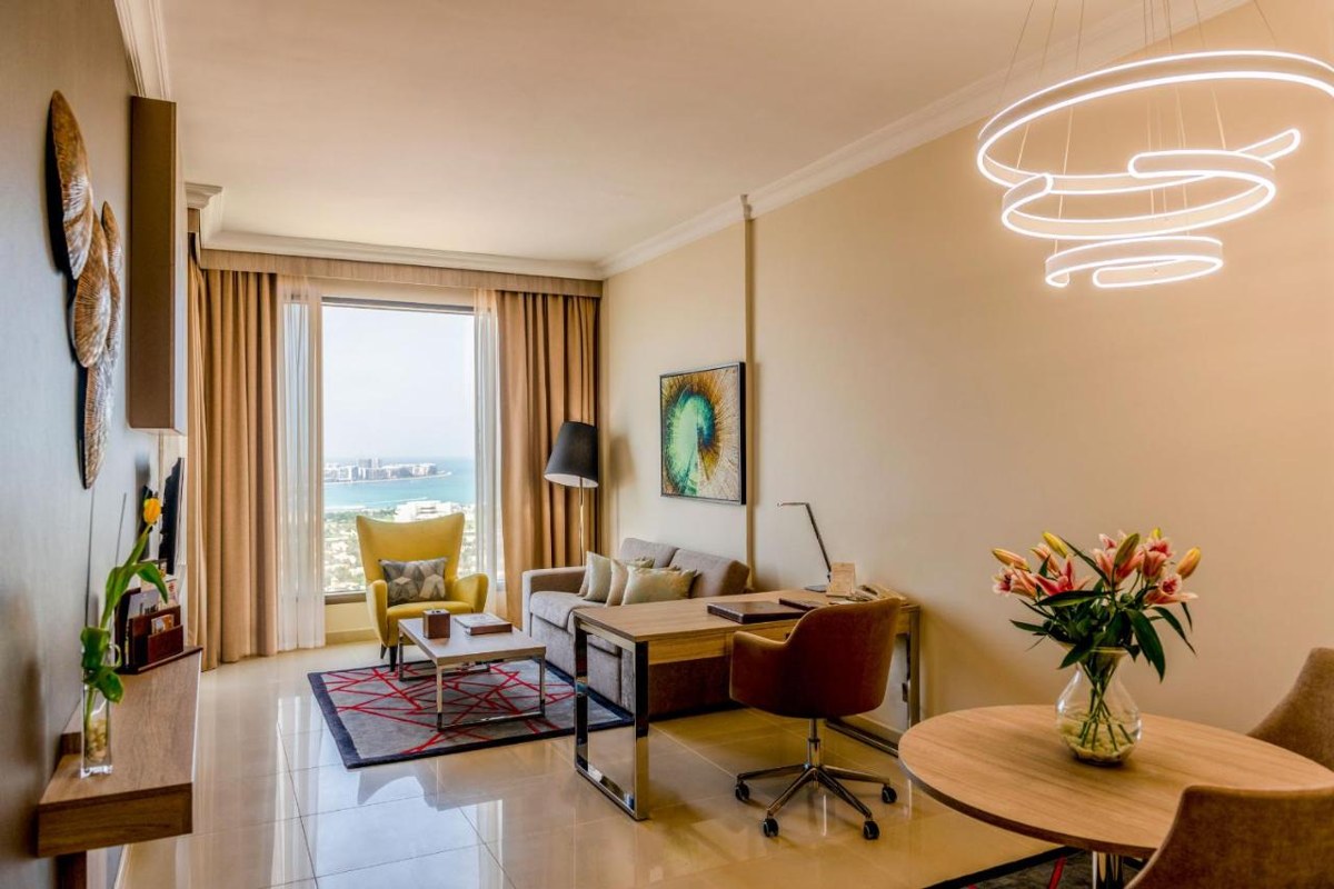 TWO SEASONS HOTEL & APARTMENTS photo 3