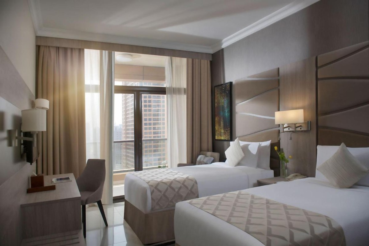 TWO SEASONS HOTEL & APARTMENTS photo 4