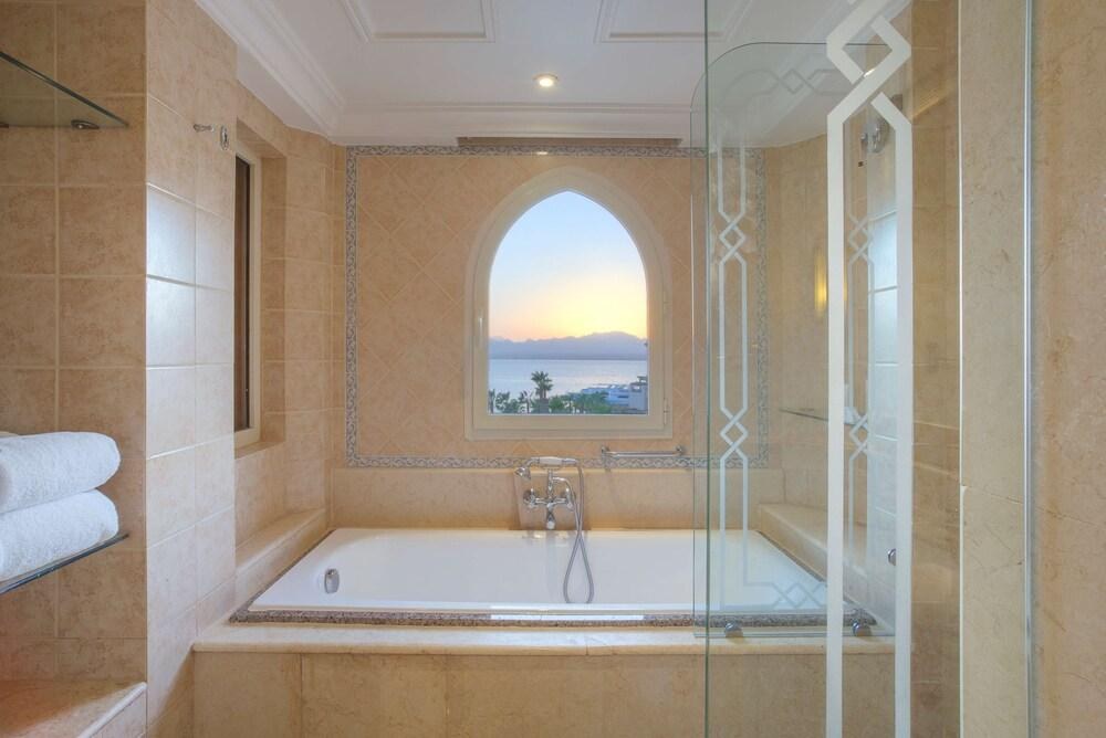KEMPINSKI HOTEL SOMA BAY photo 3