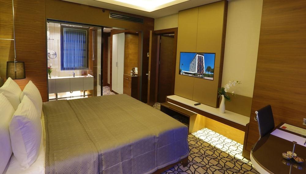 STEIGENBERGER AIRPORT HOTEL photo 3