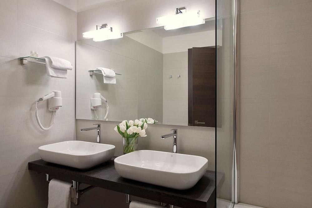 EXPO HOTEL MILAN photo 2
