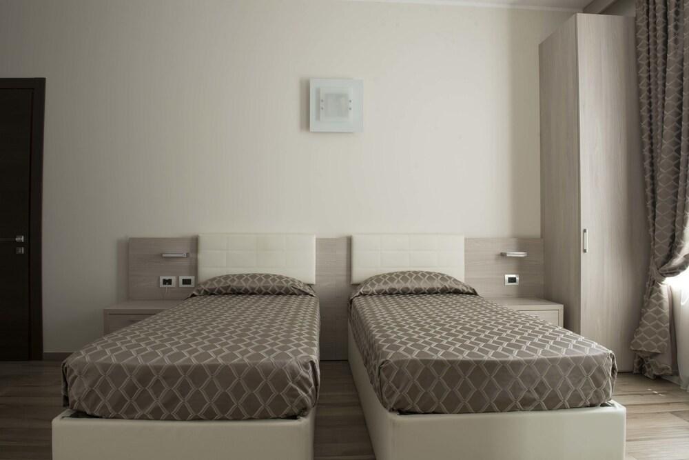 EXPO HOTEL MILAN photo 4