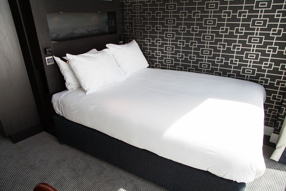 DoubleTree by Hilton NDSM Wharf