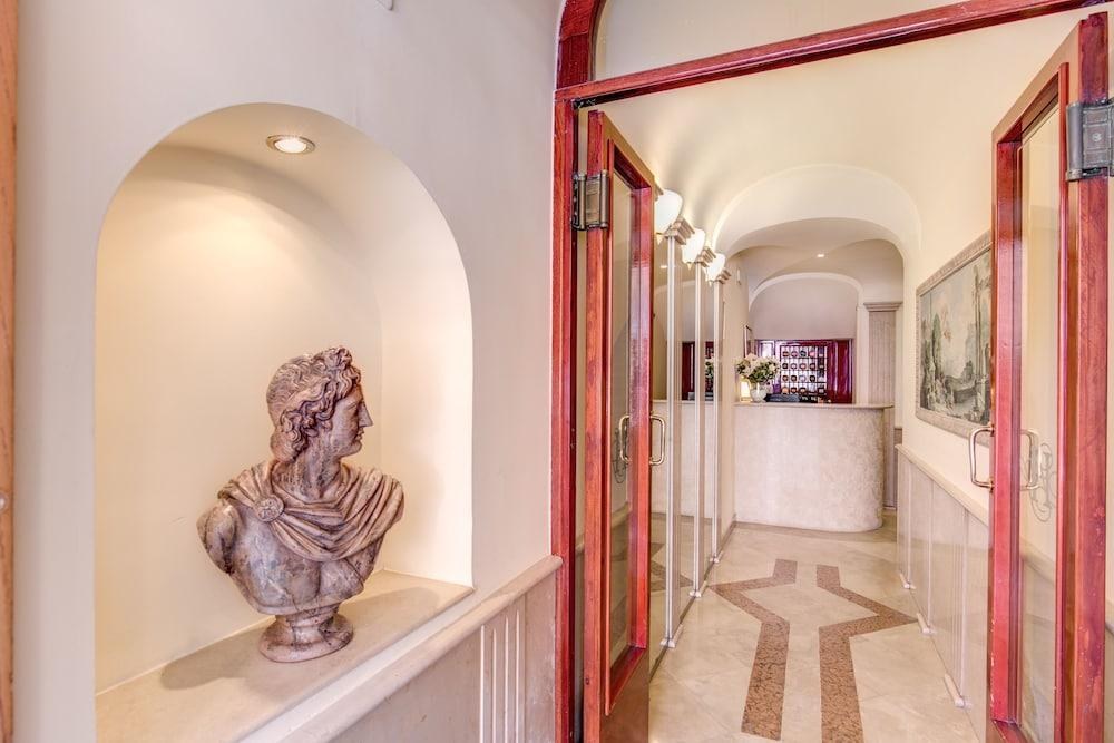 Hotel San Silvestro photo 2