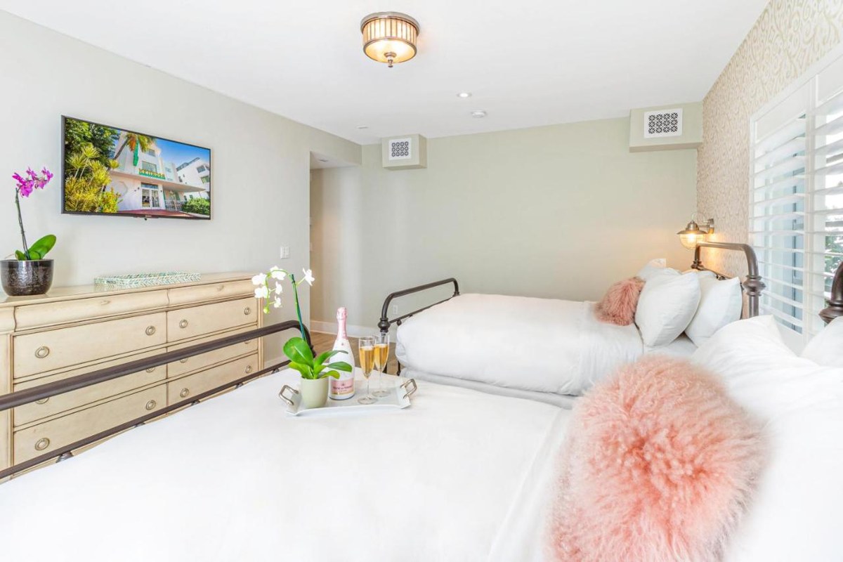 HENROSA SOUTH BEACH HOTEL photo 3