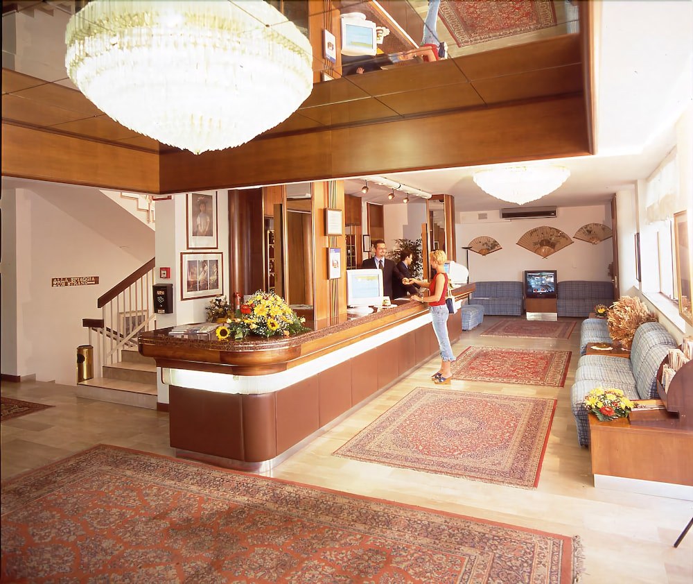 HOTEL HERON photo 1