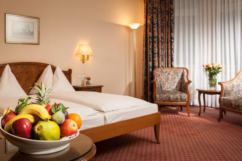 City Central Hotel photo 4